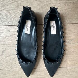 Valentino Garavani Black Studded Flats